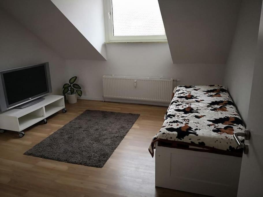 Zentrum, Helle Und Ruhige Moeblierte Dg-wohnung Zwischen Steintor Und Uni Appartement Hannover